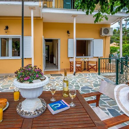 Arthur House Longos  Экстерьер фото