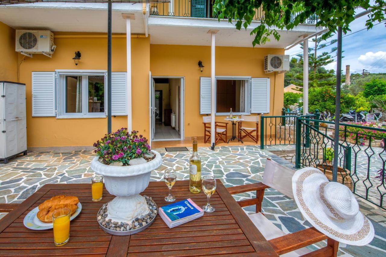 Arthur House Longos  Экстерьер фото